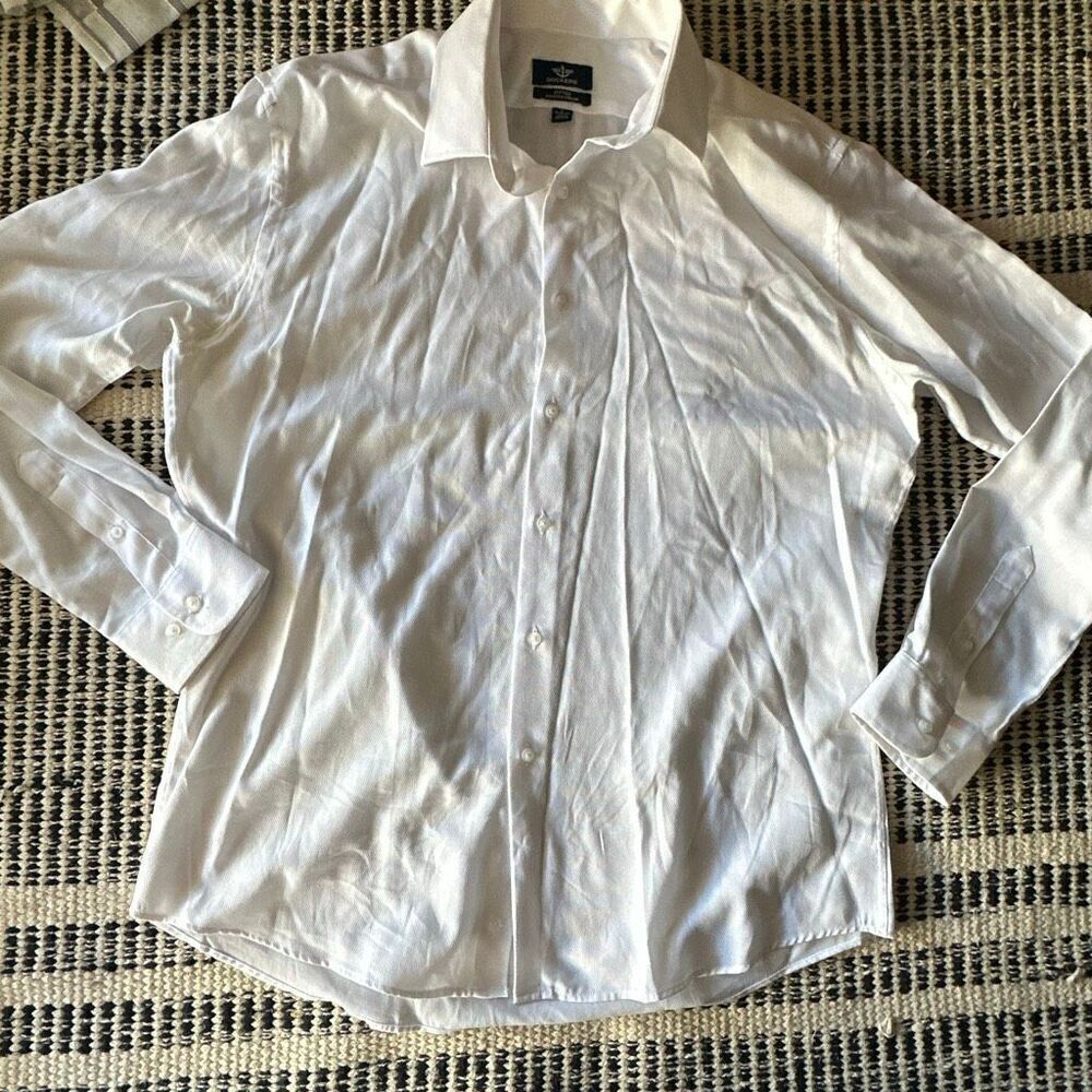 Dockers Fitted Size large 16/16-1/2 men’s white button up shirt